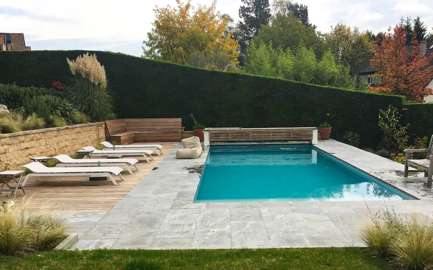 bleu_vert_piscines_renovation d une piscine_05 e1770729946670